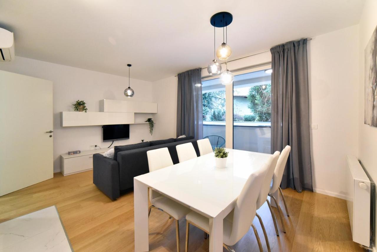 Ophelia Apartment With Parking Zagreb Exterior foto
