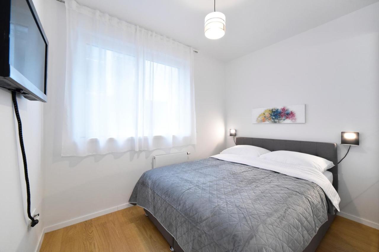 Ophelia Apartment With Parking Zagreb Exterior foto