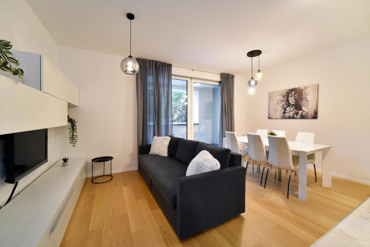 Ophelia Apartment With Parking Zagreb Exterior foto